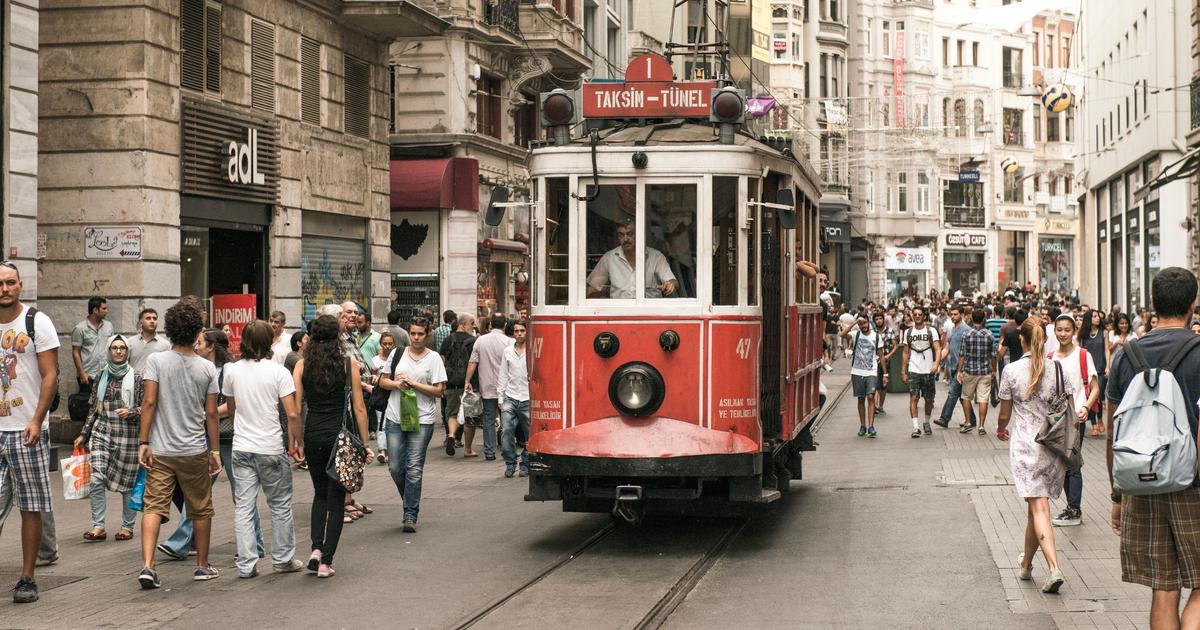 Beyoğlu (İstanbul) Günlük ₺ 856'den Başlayan Fiyatlarla Araç Kiralama -  KAYAK ile Kiralık Araçları Arayın