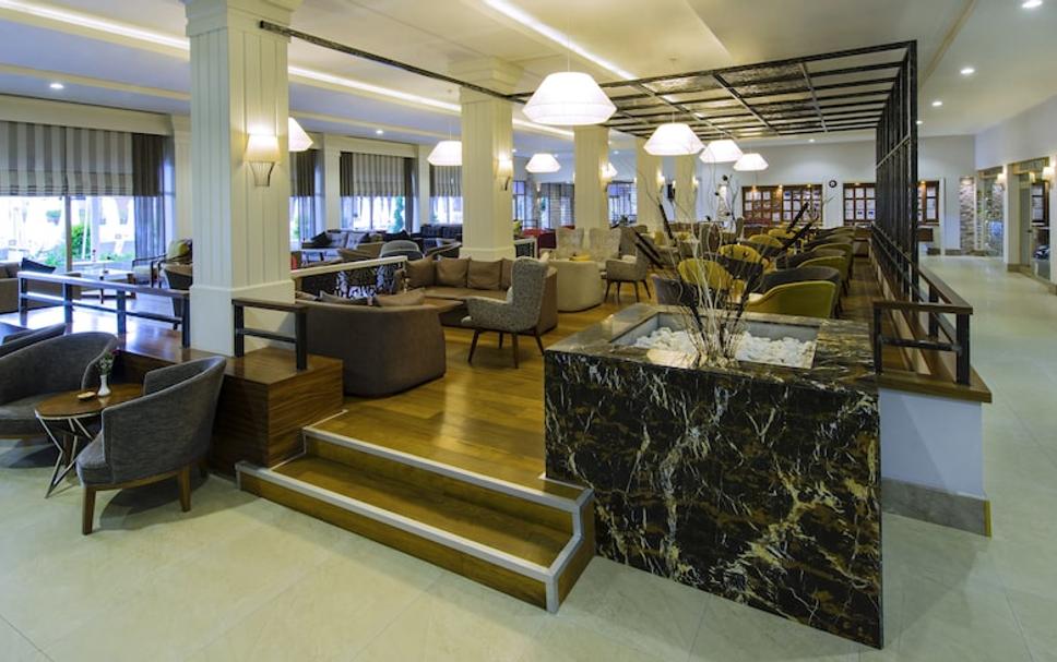 Grand Park Lara Hotel, (₺̶ ̶4̶.̶5̶6̶0̶) ₺ 1.662'den başlayan fiyatlara.  Antalya Otelleri - KAYAK